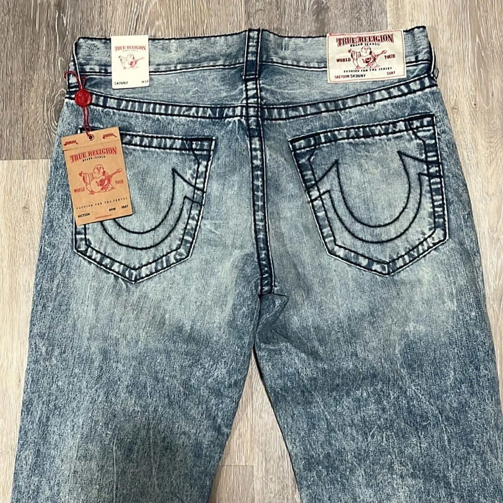 True Religion Mens new with tags jean waist 33